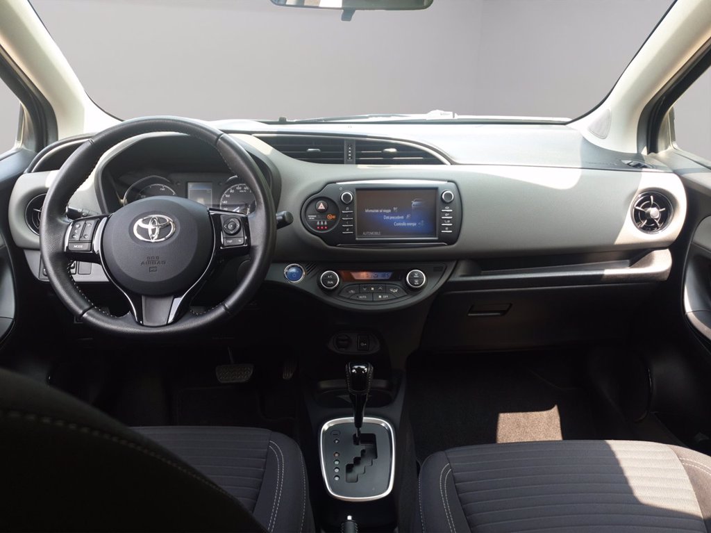 TOYOTA Yaris 5p 1.5h active