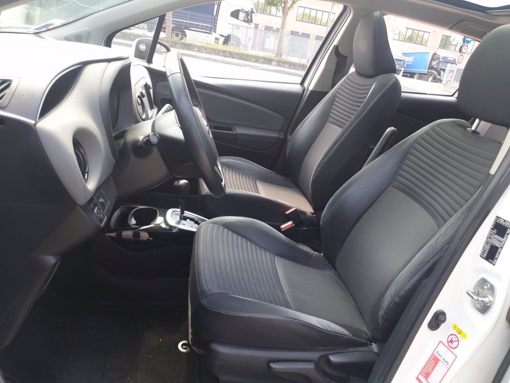 TOYOTA Yaris 5p 1.5 lounge