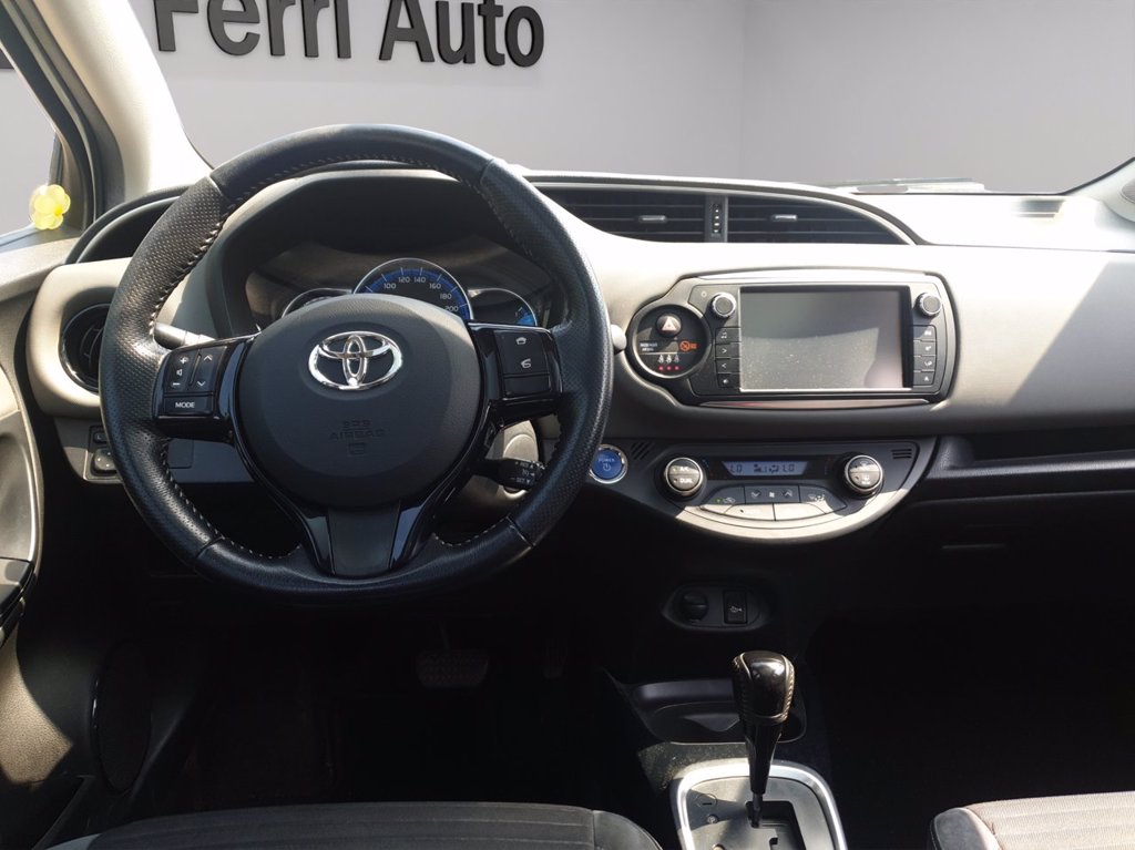 TOYOTA Yaris 5p 1.5 lounge