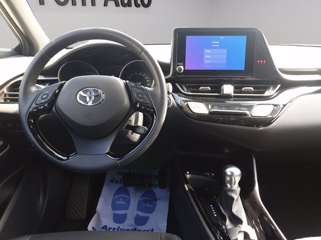 TOYOTA C-hr 1.8h trend e-cvt