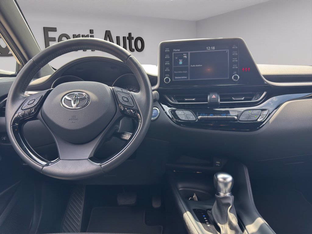 TOYOTA C-hr 1.8h active e-cvt