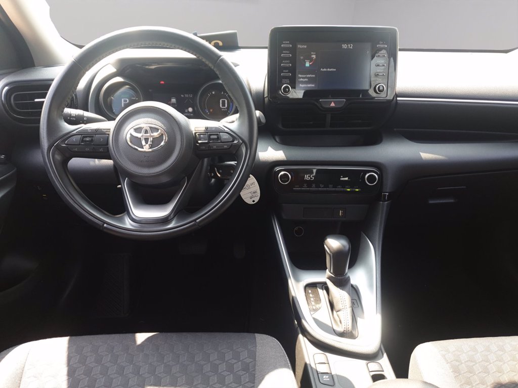 TOYOTA Yaris 1.5h trend
