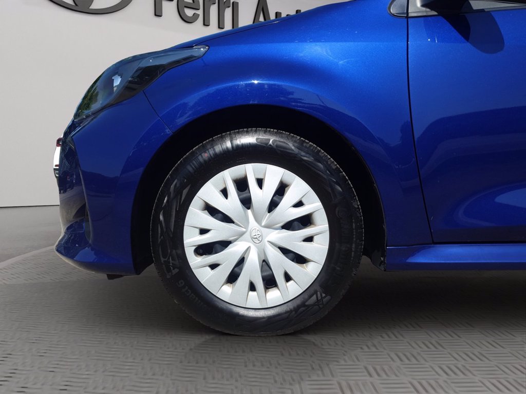 TOYOTA Yaris 1.0 active