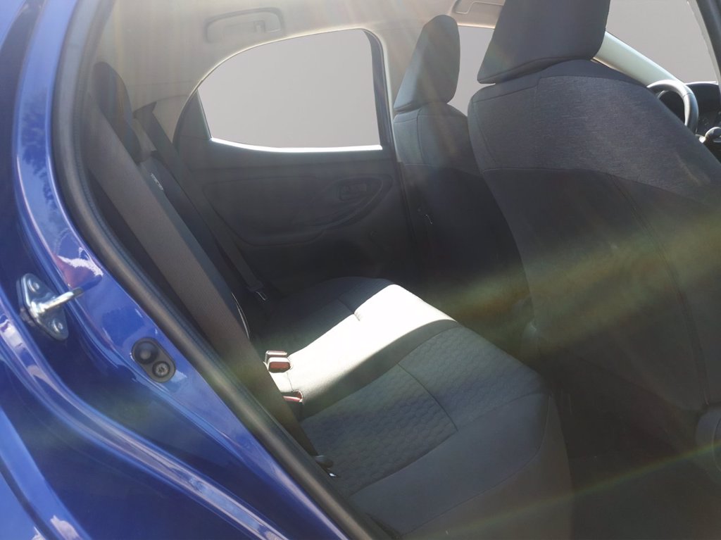 TOYOTA Yaris 1.0 active