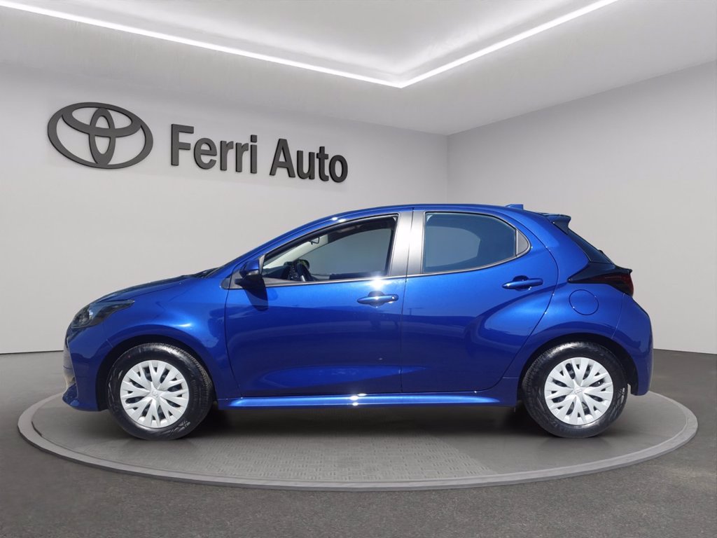 TOYOTA Yaris 1.0 active