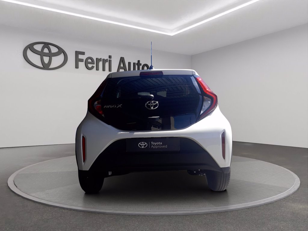 TOYOTA Aygo x 1.0 active 72cv