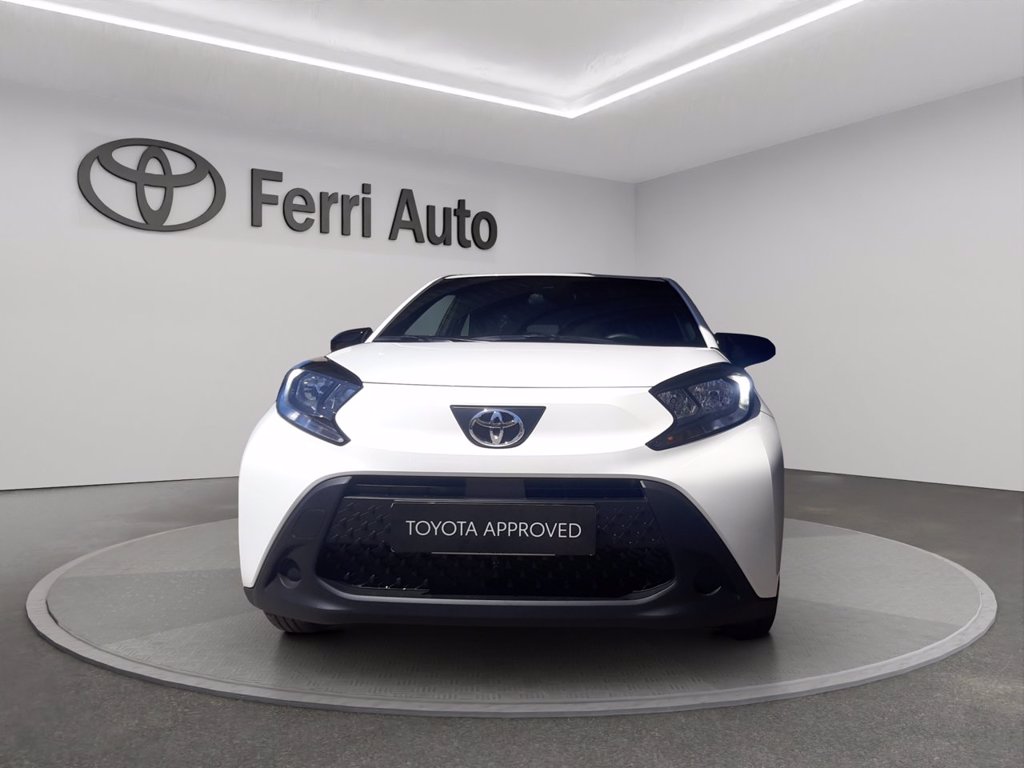 TOYOTA Aygo x 1.0 active 72cv