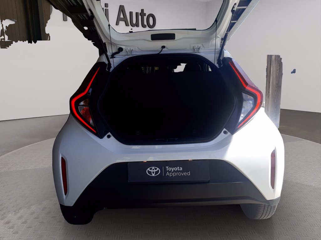 TOYOTA Aygo x 1.0 active 72cv