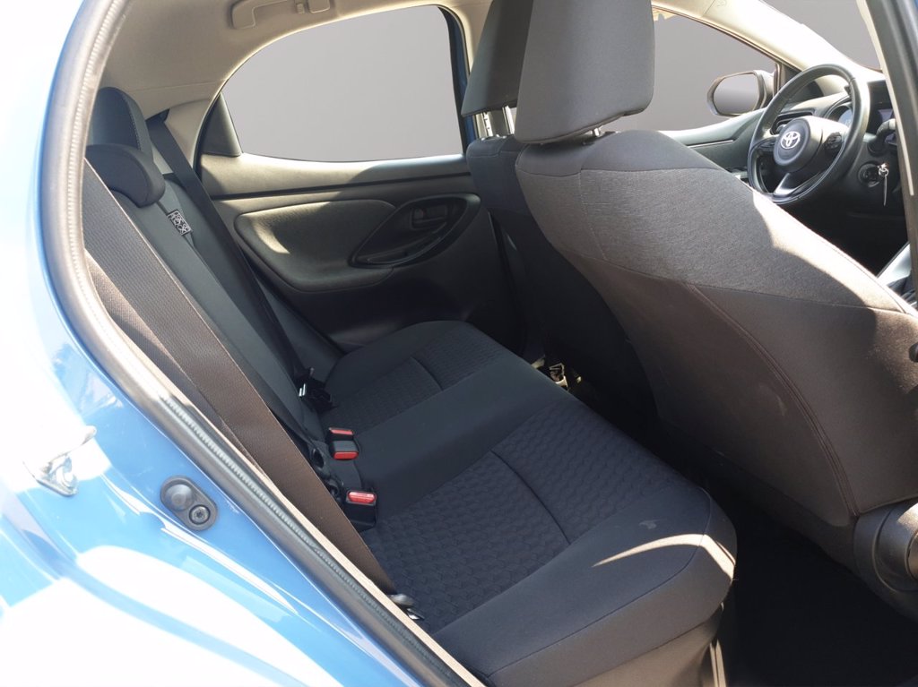 TOYOTA Yaris 1.5h trend