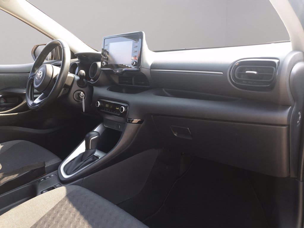 TOYOTA Yaris 1.5h trend