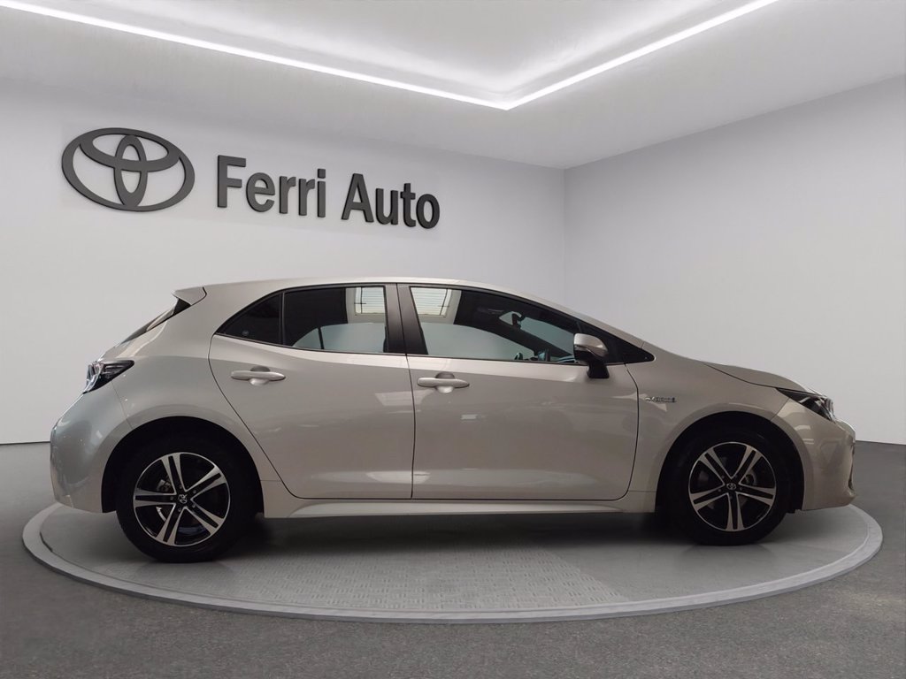 TOYOTA Corolla 1.8h active cvt