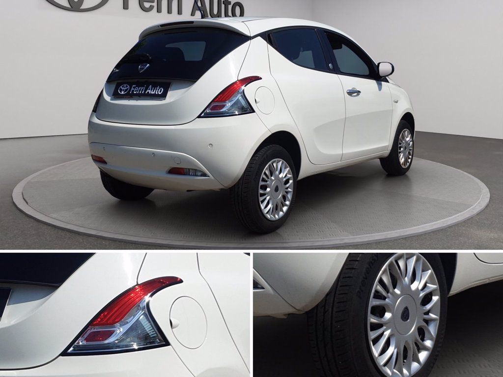 LANCIA Ypsilon 0.9 t.air silver ecochic metano 80cv