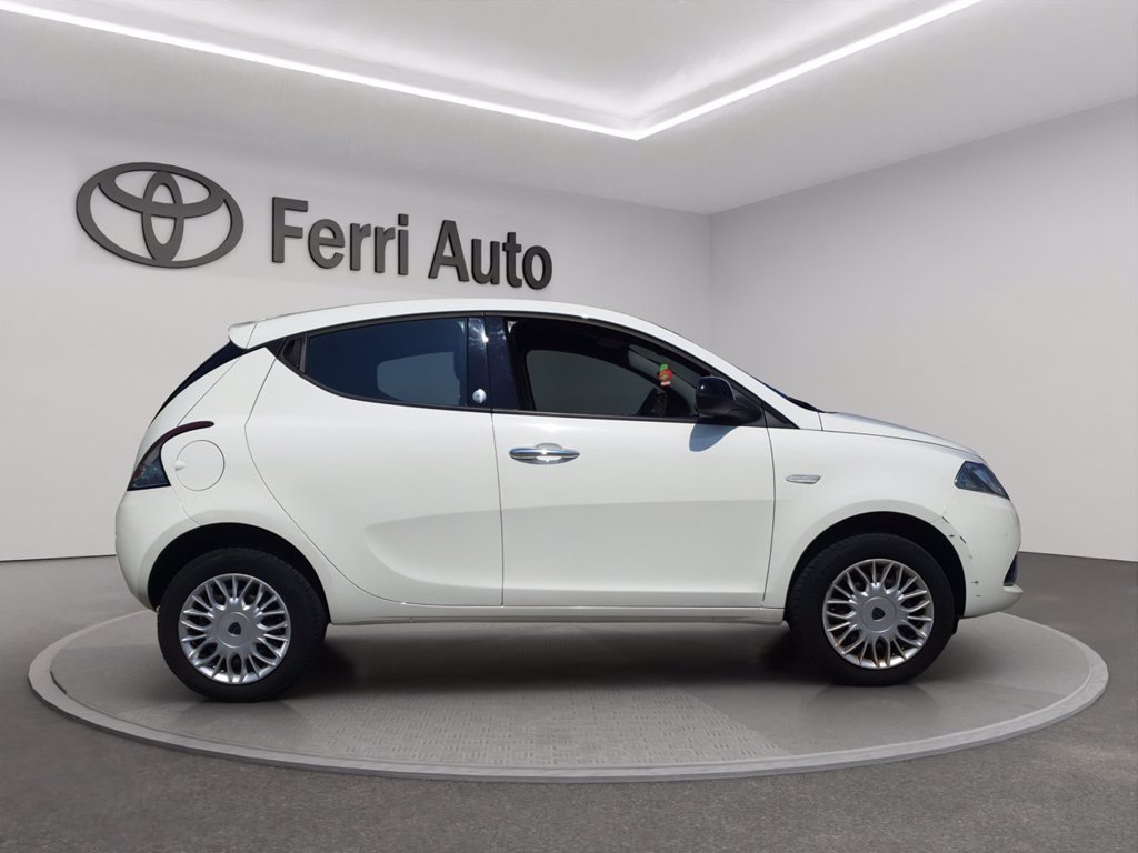 LANCIA Ypsilon 0.9 t.air silver ecochic metano 80cv