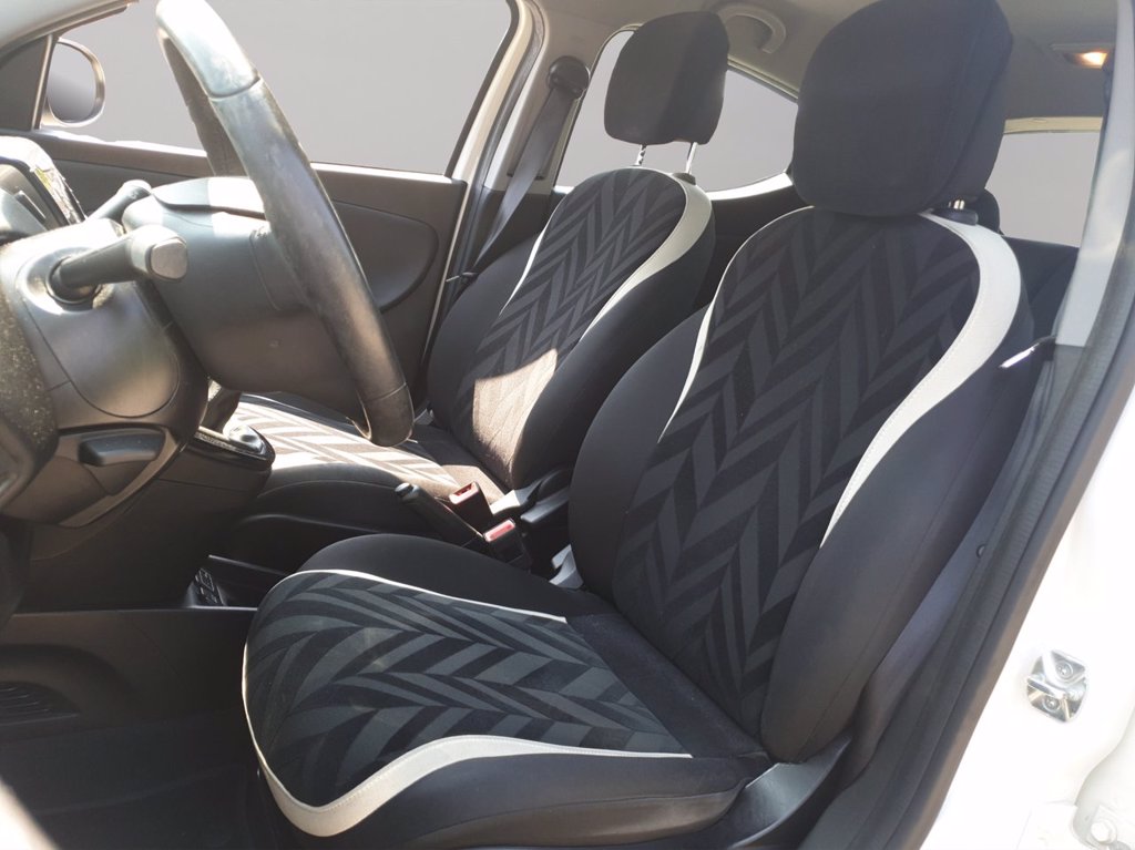 LANCIA Ypsilon 0.9 t.air silver ecochic metano 80cv