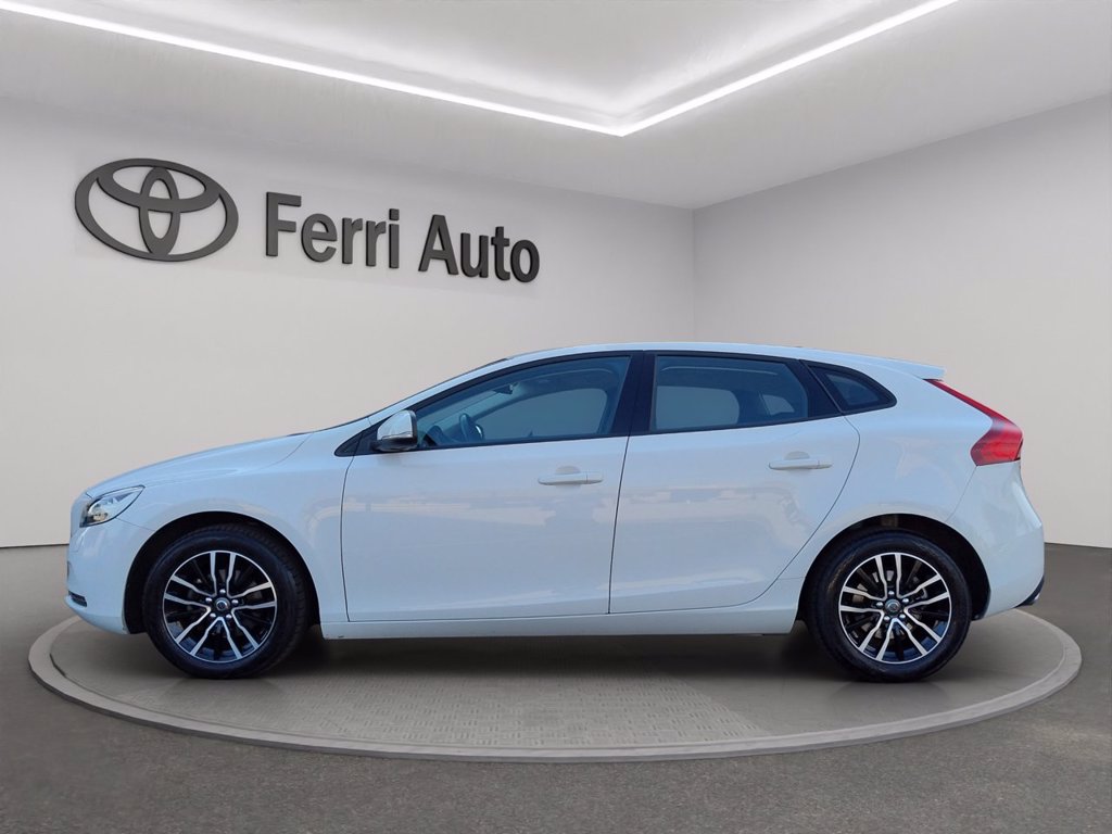 VOLVO V40 2.0 d2 plus
