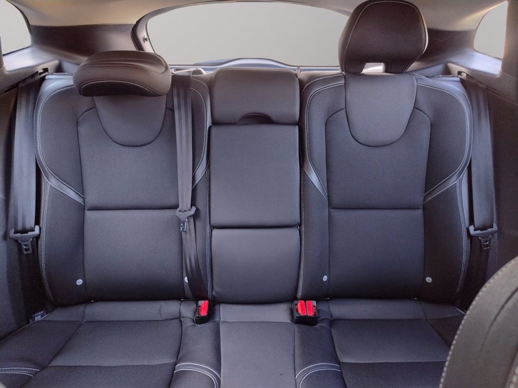 VOLVO V40 2.0 d2 plus