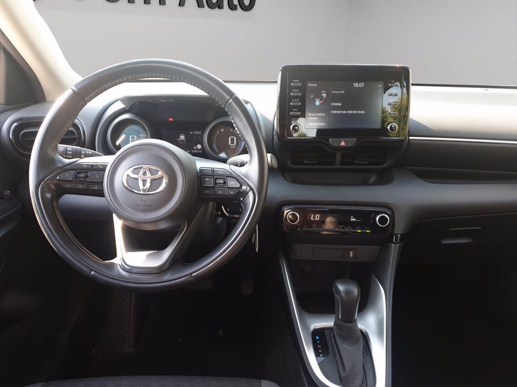 TOYOTA Yaris 1.5h trend