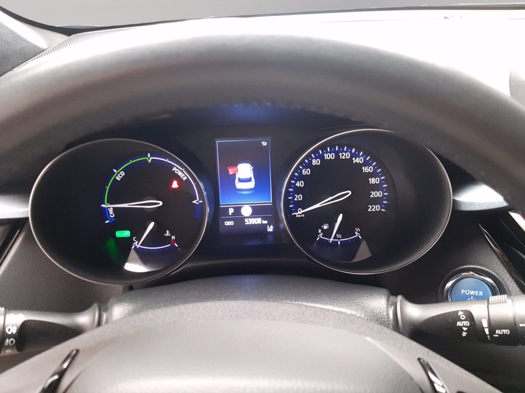 TOYOTA C-hr 1.8h trend e-cvt