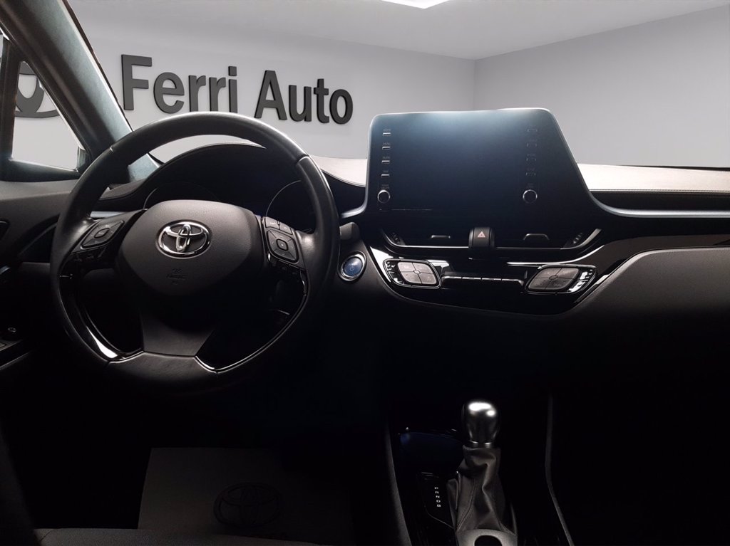 TOYOTA C-hr 1.8h trend e-cvt