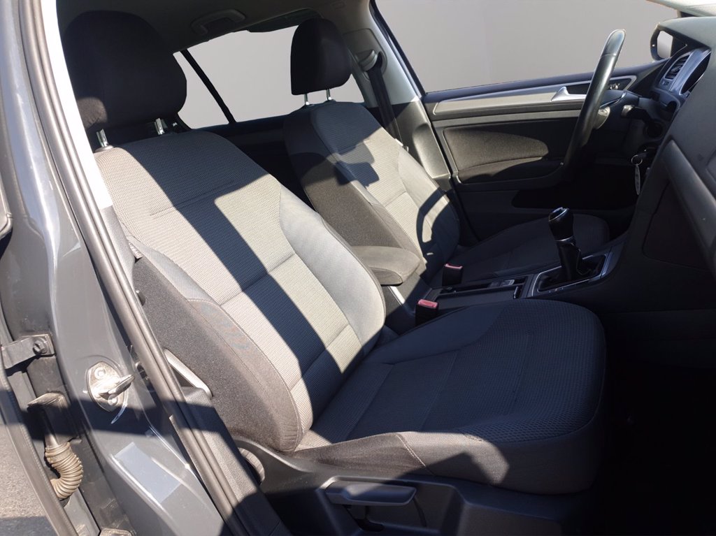 VOLKSWAGEN Golf 5p 1.6 tdi comfortline business 110cv