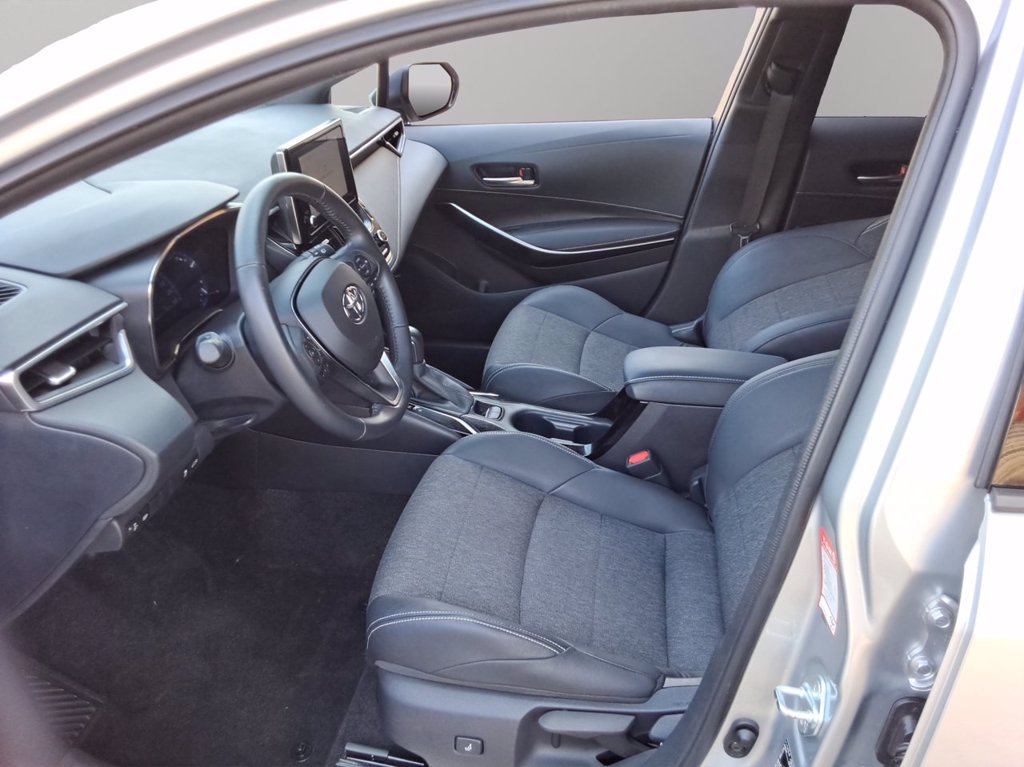 TOYOTA Corolla touring sports 1.8h style cvt