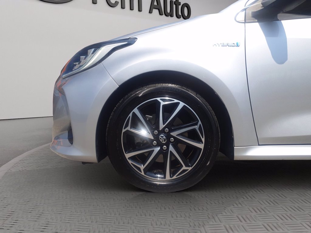 TOYOTA Yaris 1.5h trend