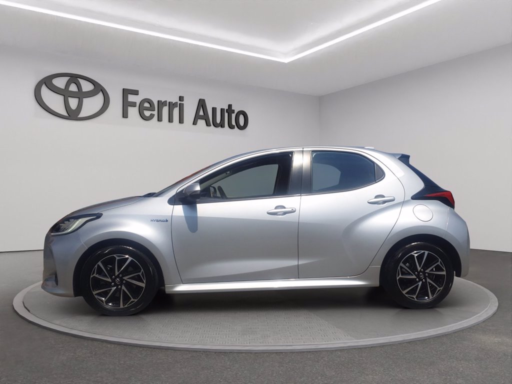 TOYOTA Yaris 1.5h trend