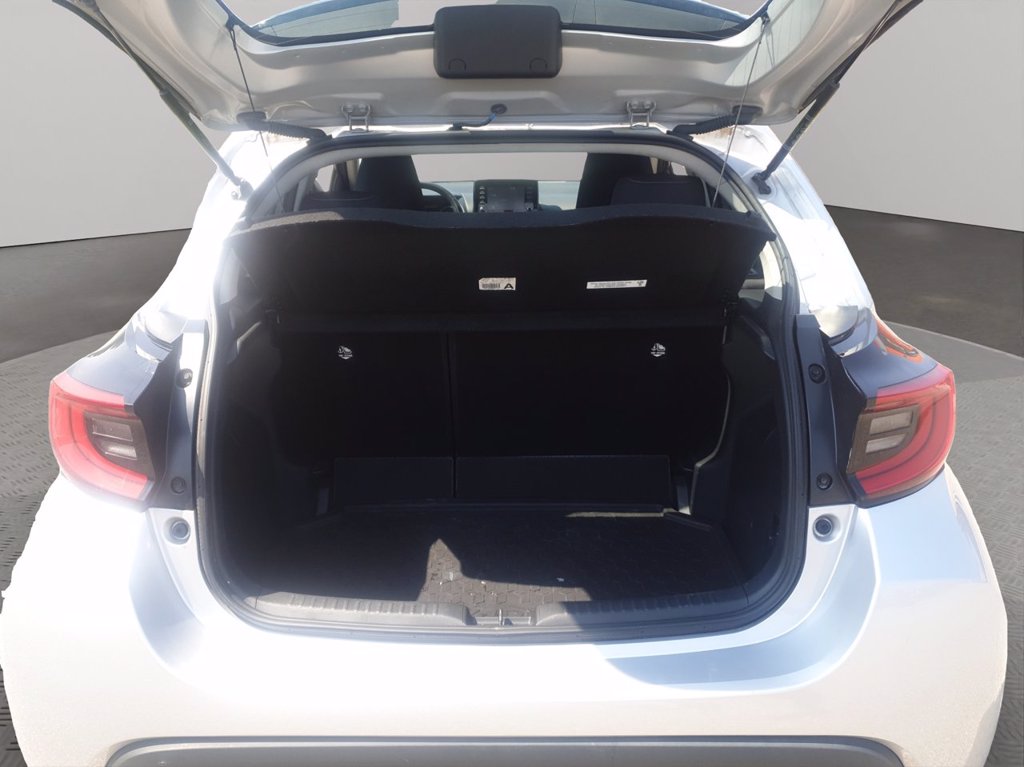 TOYOTA Yaris 1.5h trend