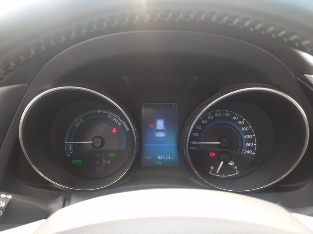 TOYOTA Auris touring sports 1.8h black edition cvt