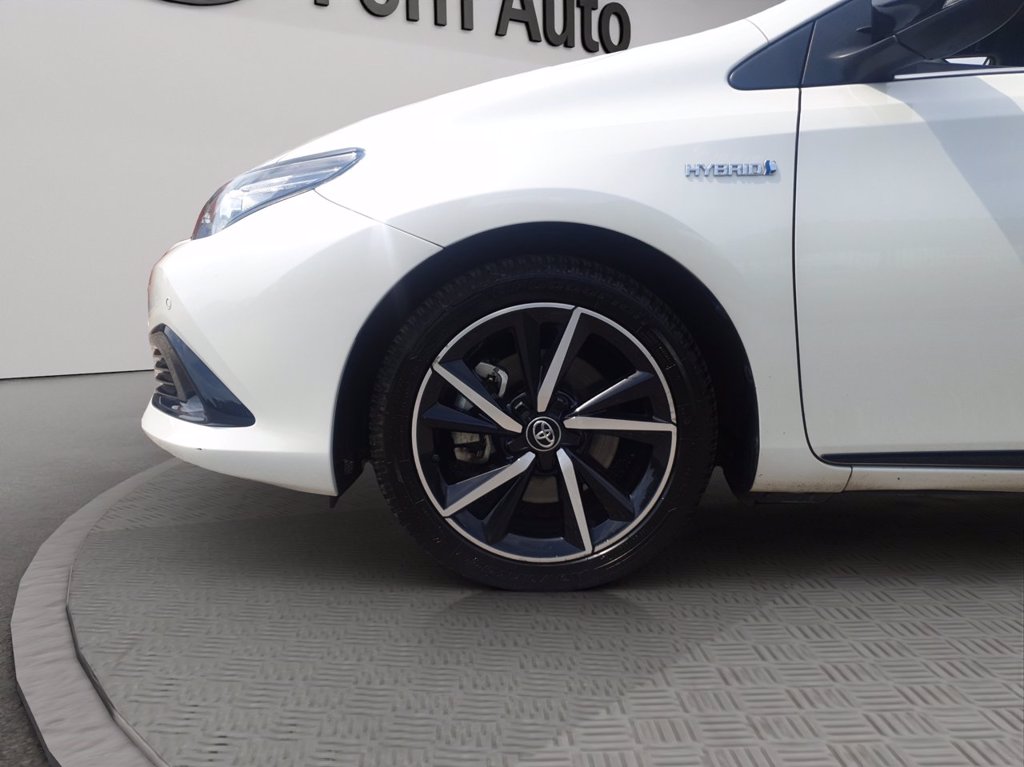 TOYOTA Auris touring sports 1.8h black edition cvt