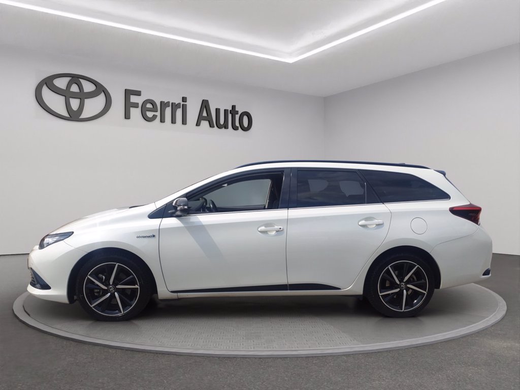 TOYOTA Auris touring sports 1.8h black edition cvt