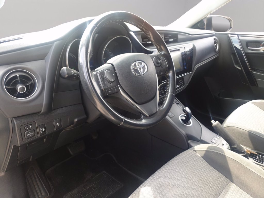 TOYOTA Auris touring sports 1.8h black edition cvt