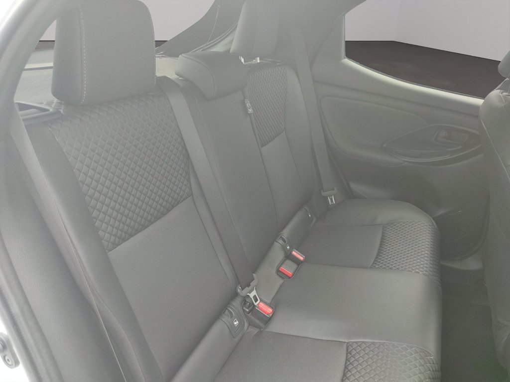 TOYOTA Yaris 1.5h style