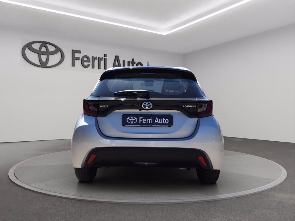 TOYOTA Yaris 1.5h active