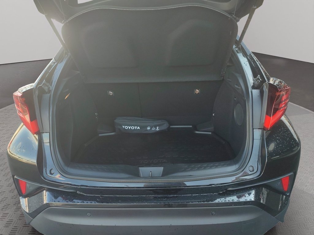 TOYOTA C-hr 1.8h lounge e-cvt