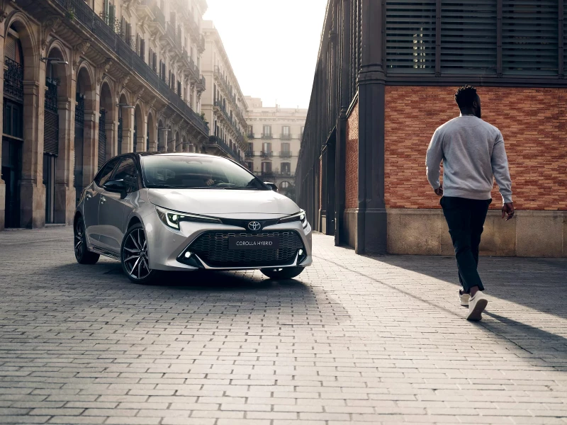Corolla Hybrid S