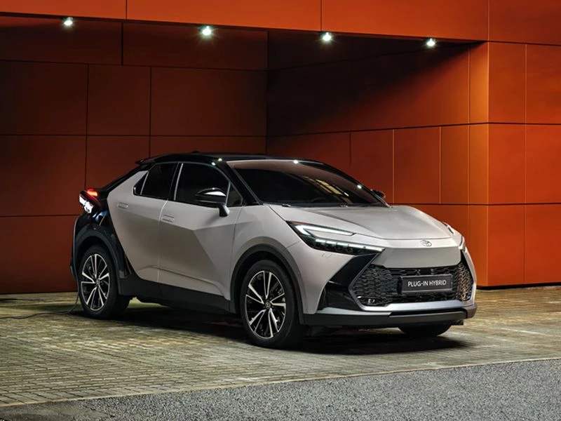 C HR PHEV Promozioni 1