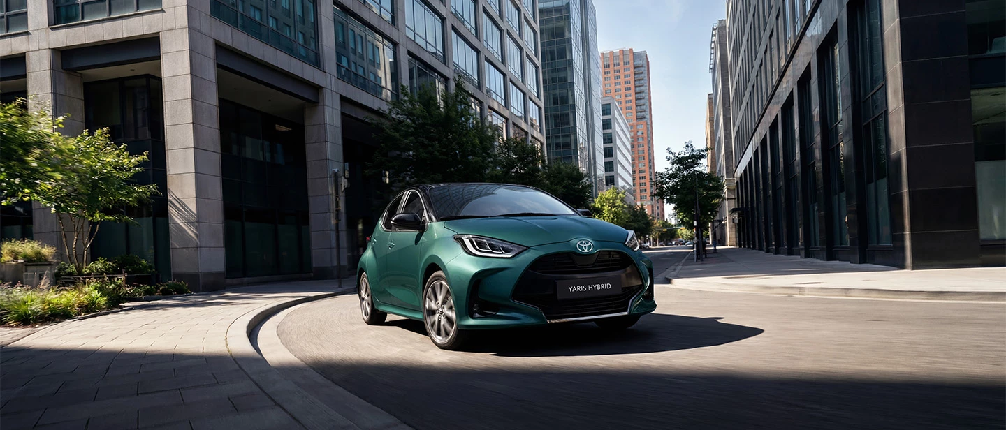 TOYOTA YARIS Sfondo 1440 X616