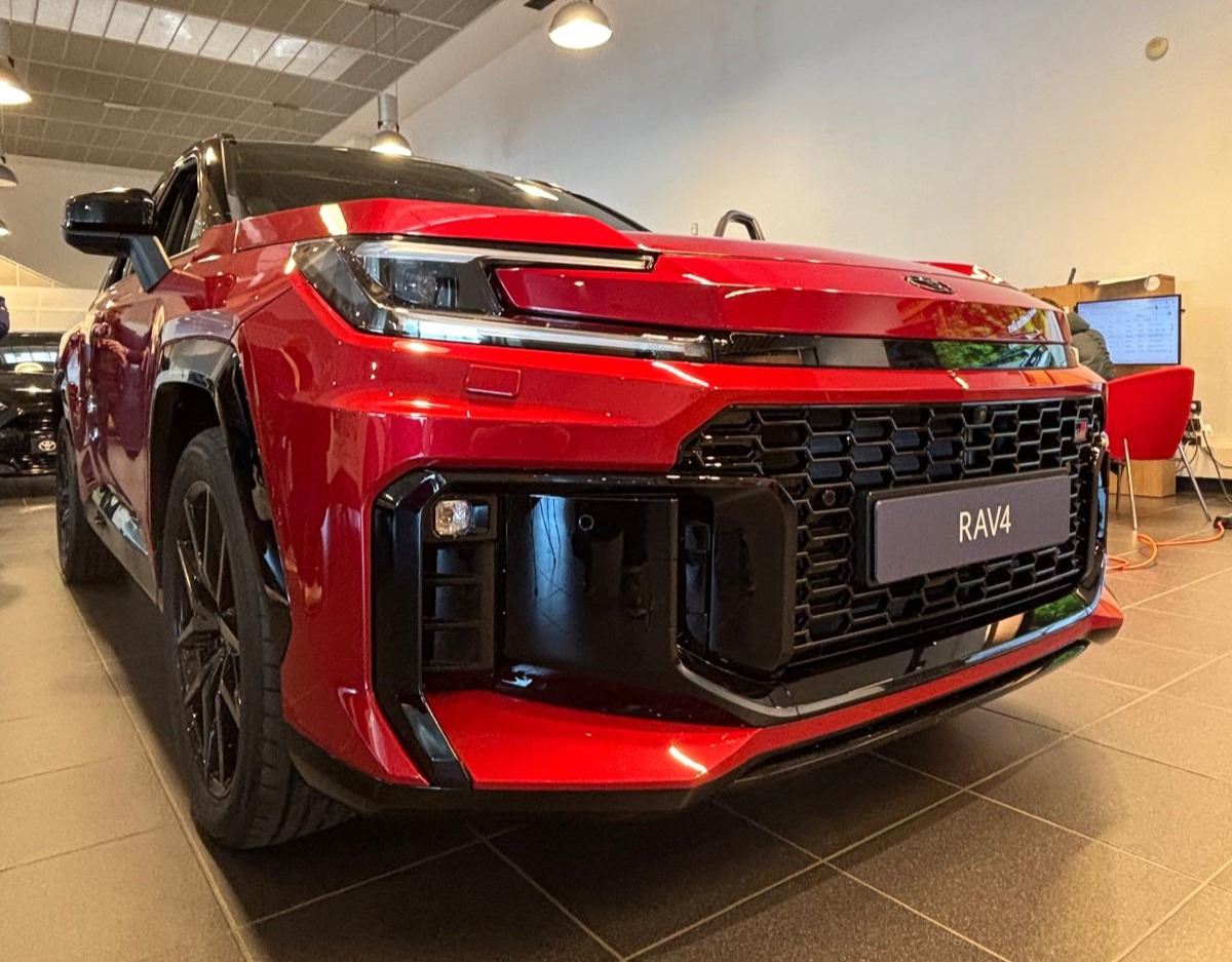 RAV4 Presentazione Copia