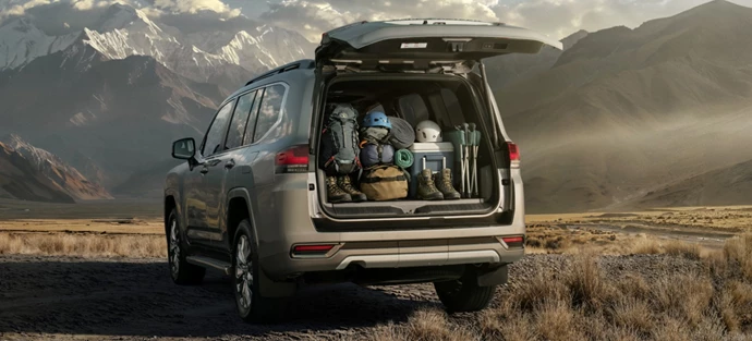 1920 2026 Landcruiser300hybrid 009 Ritagliato